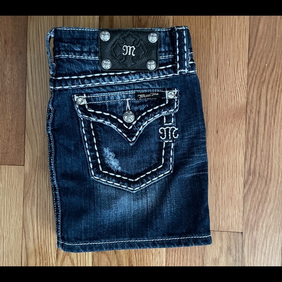 Adorable Miss Me  brand Jean skirt - Picture 3 of 5